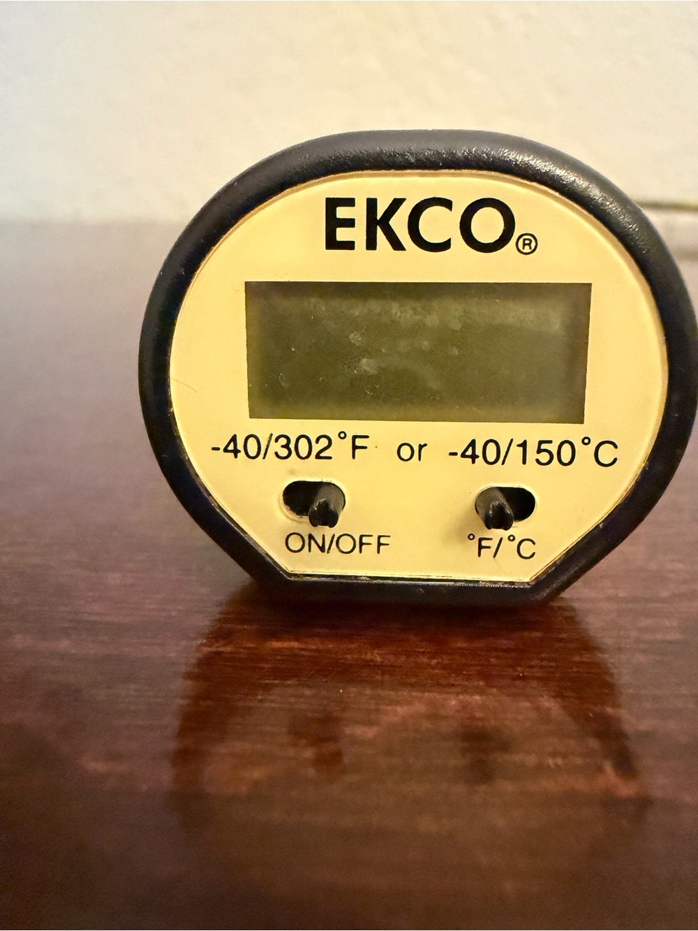 Ekco Digital Frothing Cooking Thermometer Fahrenheit/Celsius Battery Operated